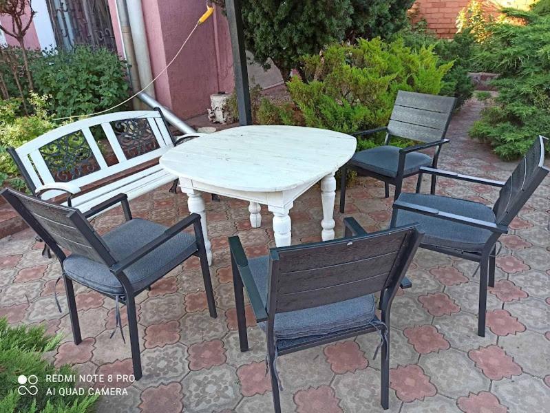 приватний будинок з каміном, у центрі міста , вул стрєльцова, 21 Apartment Kryvyi Rih