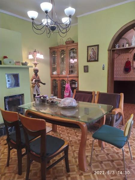 Apartment приватний будинок з каміном, у центрі міста , вул стрєльцова, 21 Kryvyi Rih